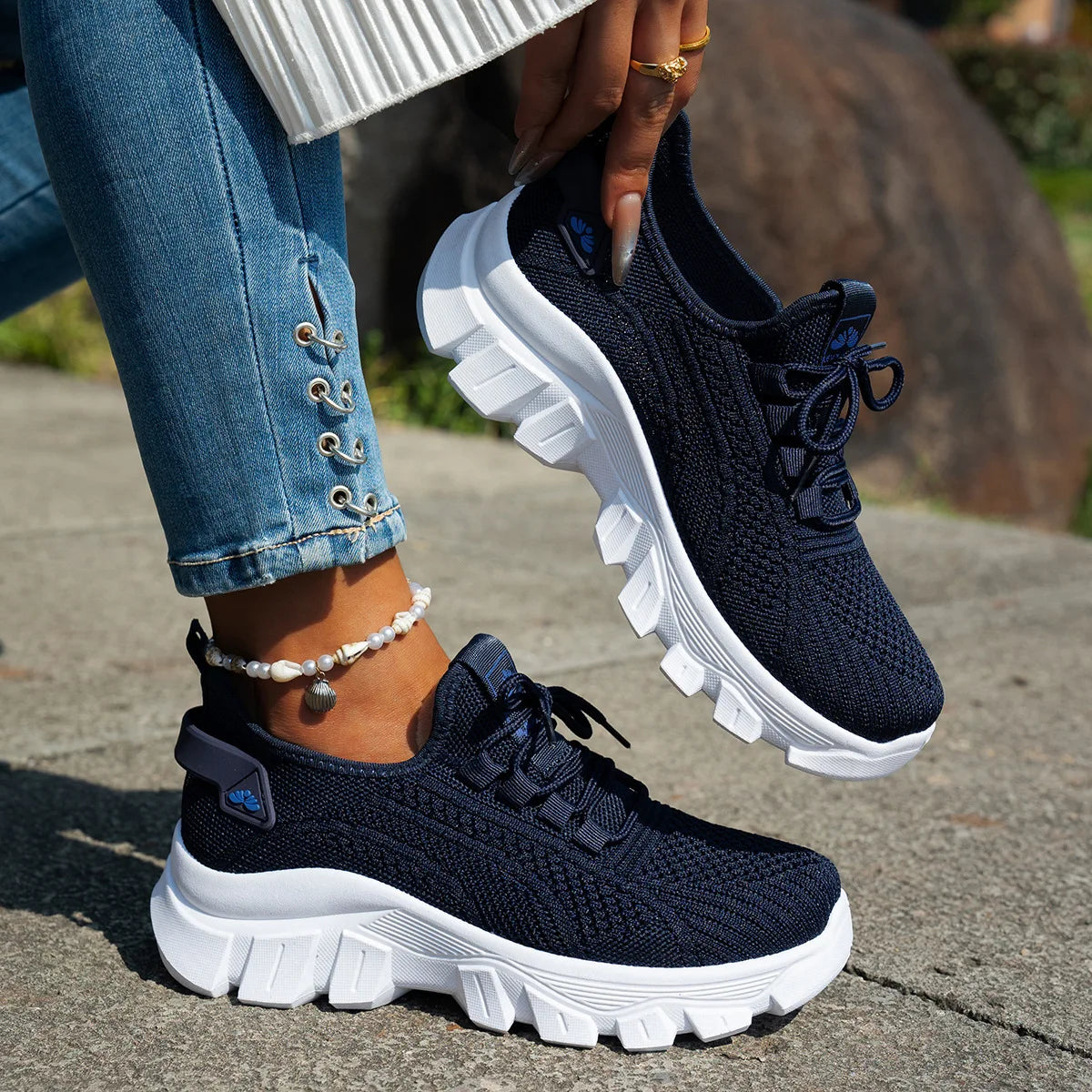 Women’s Breathable Knitted Walking Shoes