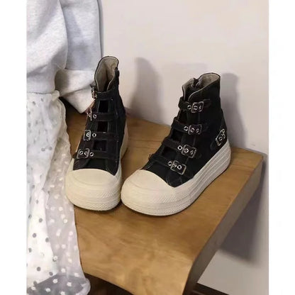 Buckle Strap Zip Simplicity